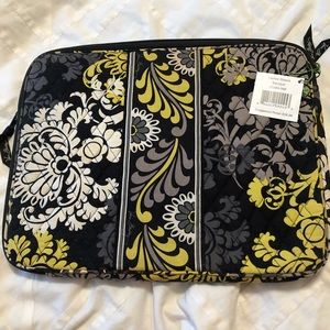 NWT Vera Bradley Laptop sleeve in Baroque